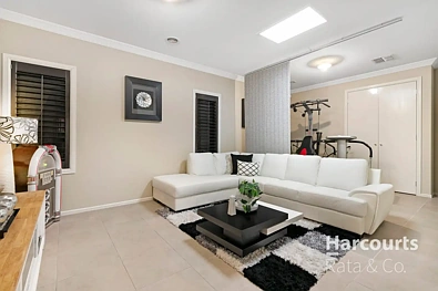 ਹੋਰ - 28 Loughton Avenue, Epping, VIC 3076