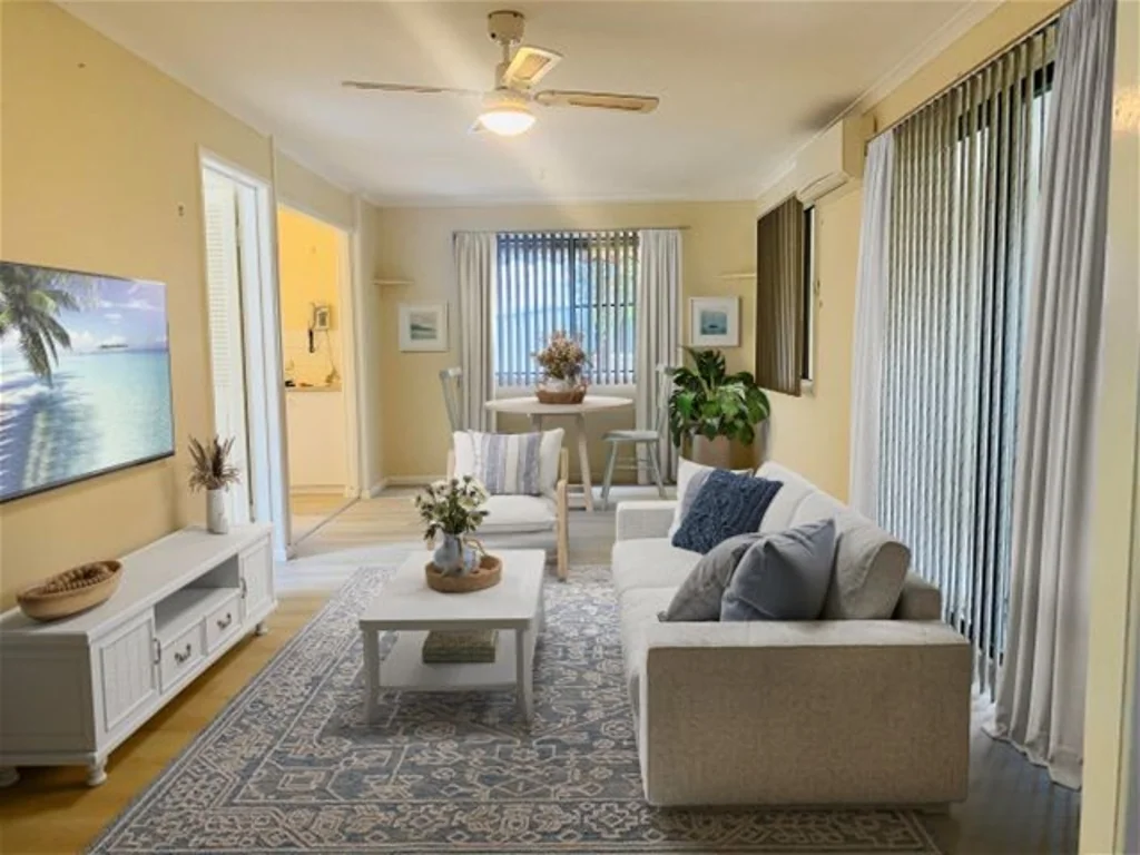 Lake Munmorah 2ห้องนอน ONE OF THE BEST LOCATIONS & HUGE LIVING AREAS !!
