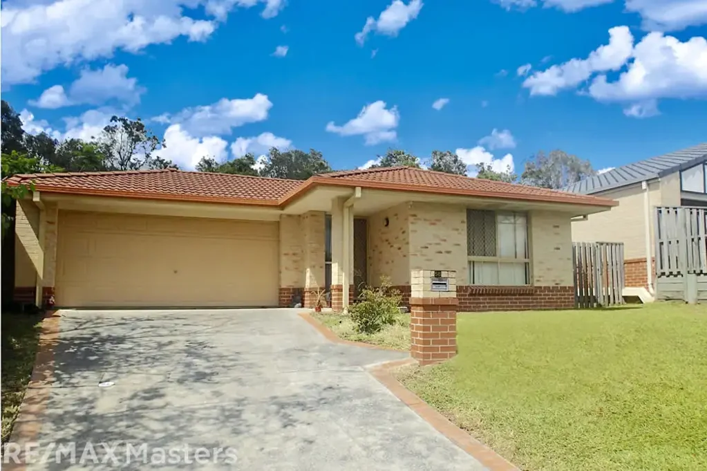 Brilliant Family Home with Air-Con!