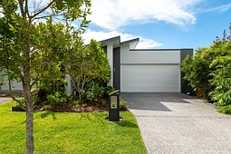 5 Lapis Street, Caloundra West