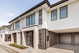 8C Packard Street, North Plympton