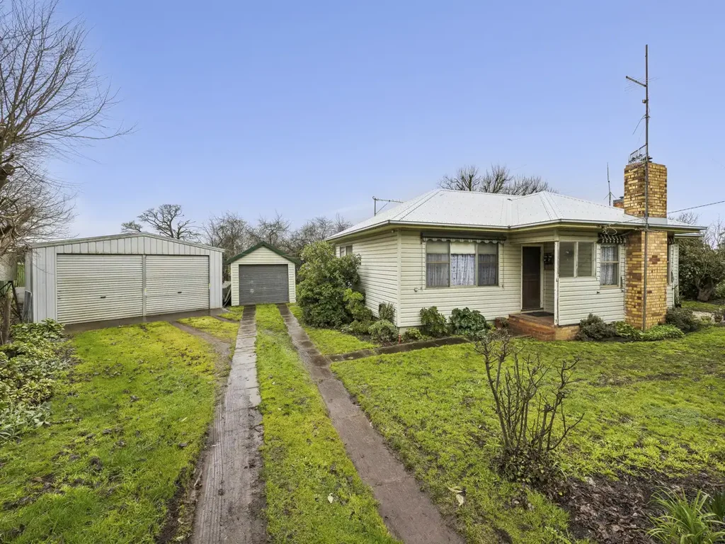 Pirron Yallock  LIFESTYLE LIVING WITH INCOME POTENTIAL