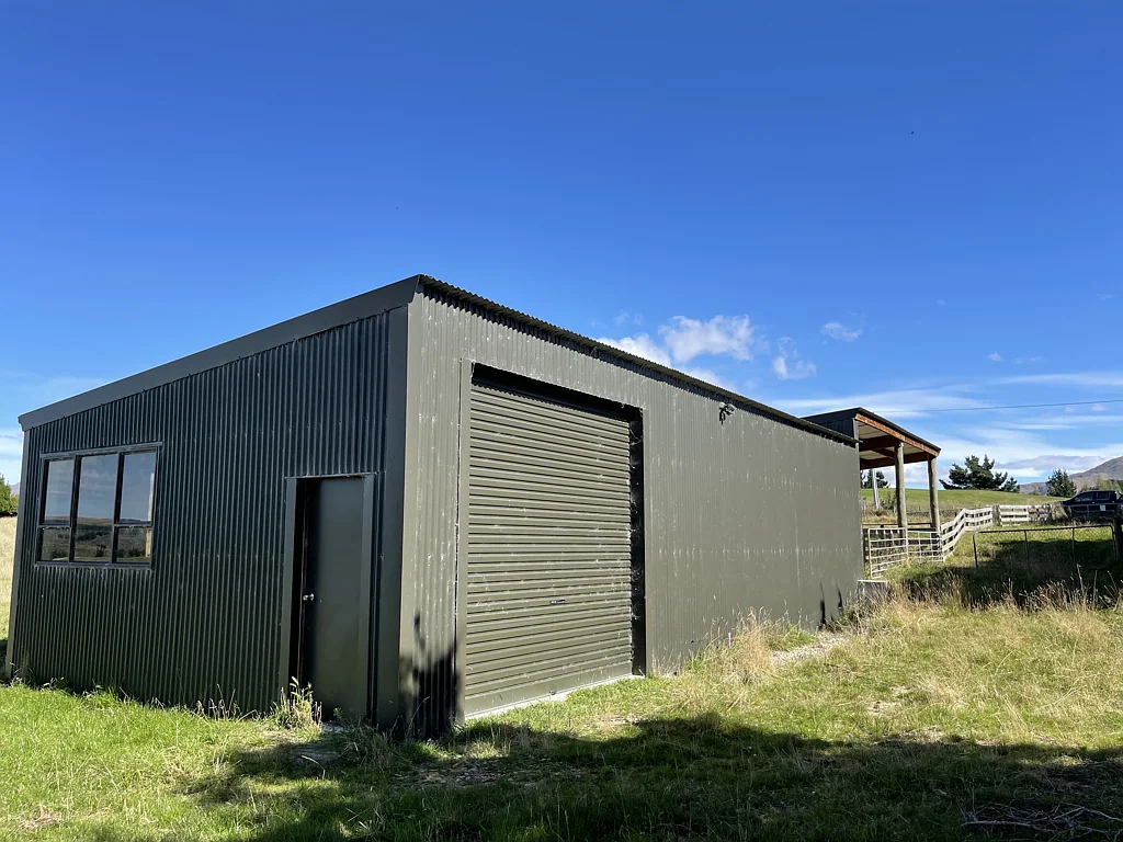 Duntroon  Shed with Land REDUCED