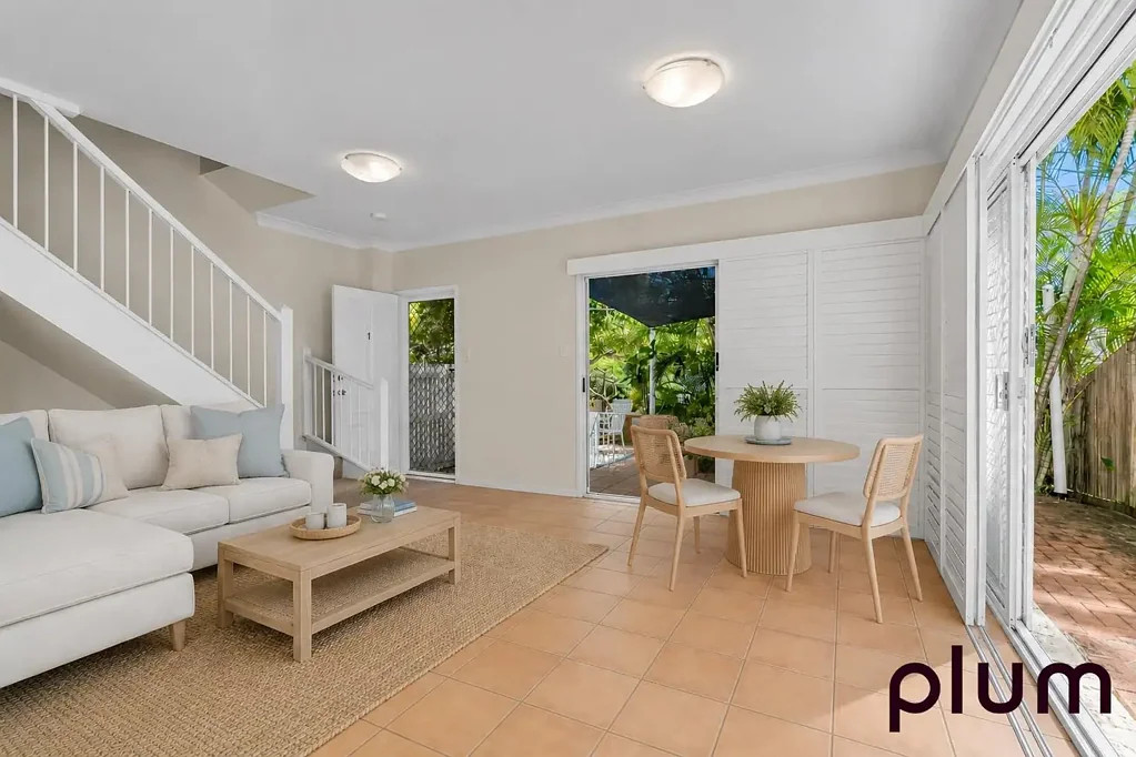 Air-conditioned townhouse in great location!