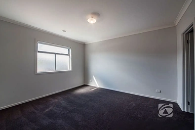 6 Todd Lane, Pakenham, VIC 3810, 4房, 2浴, Townhouse