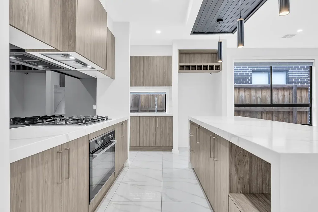 36 Golden Gate Drive, Clyde North, VIC 3978