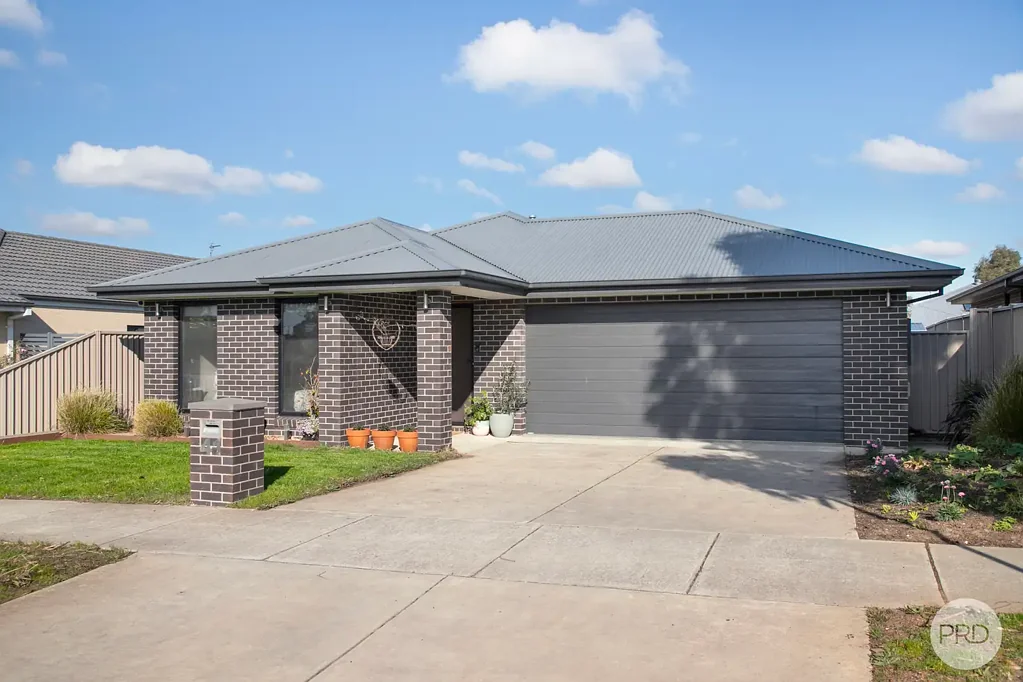41 Elegante Road, Winter Valley, VIC 3358