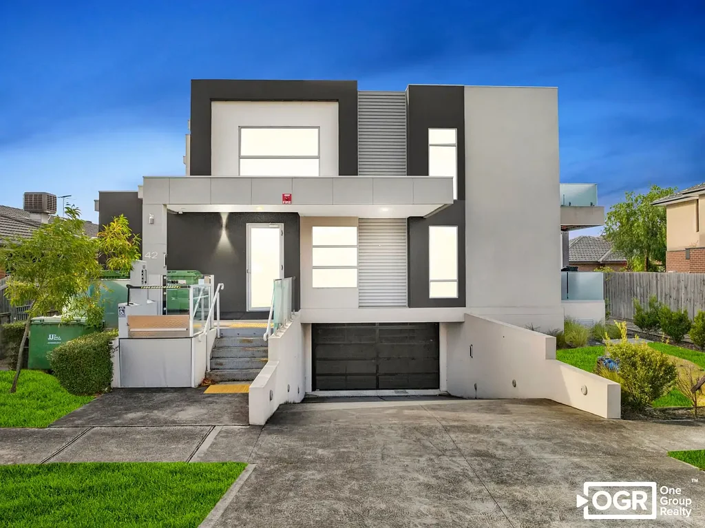 Epping 2房 独家十二单元 采光充足 开放式布局 现代厨房 优质电器 步行便利 低维护生活 Modern Living in a Boutique Complex – Convenience at Its Best