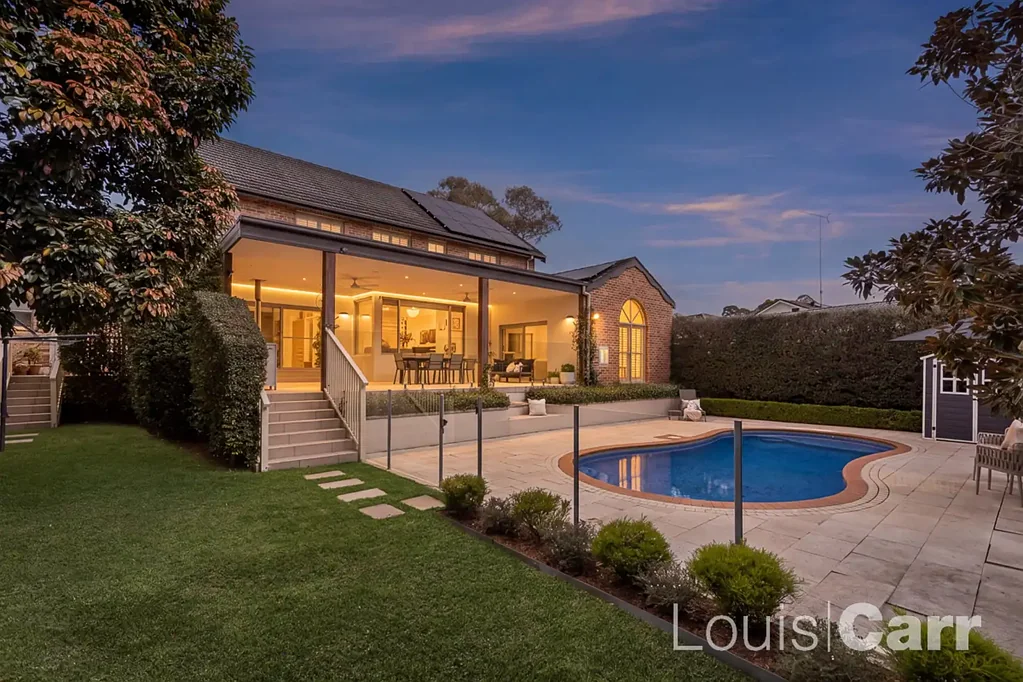 West Pennant Hills 5Kwarto Show Stopping: Hamptons-Inspired Grand Entertainer with North-to-Rear 1,049m2