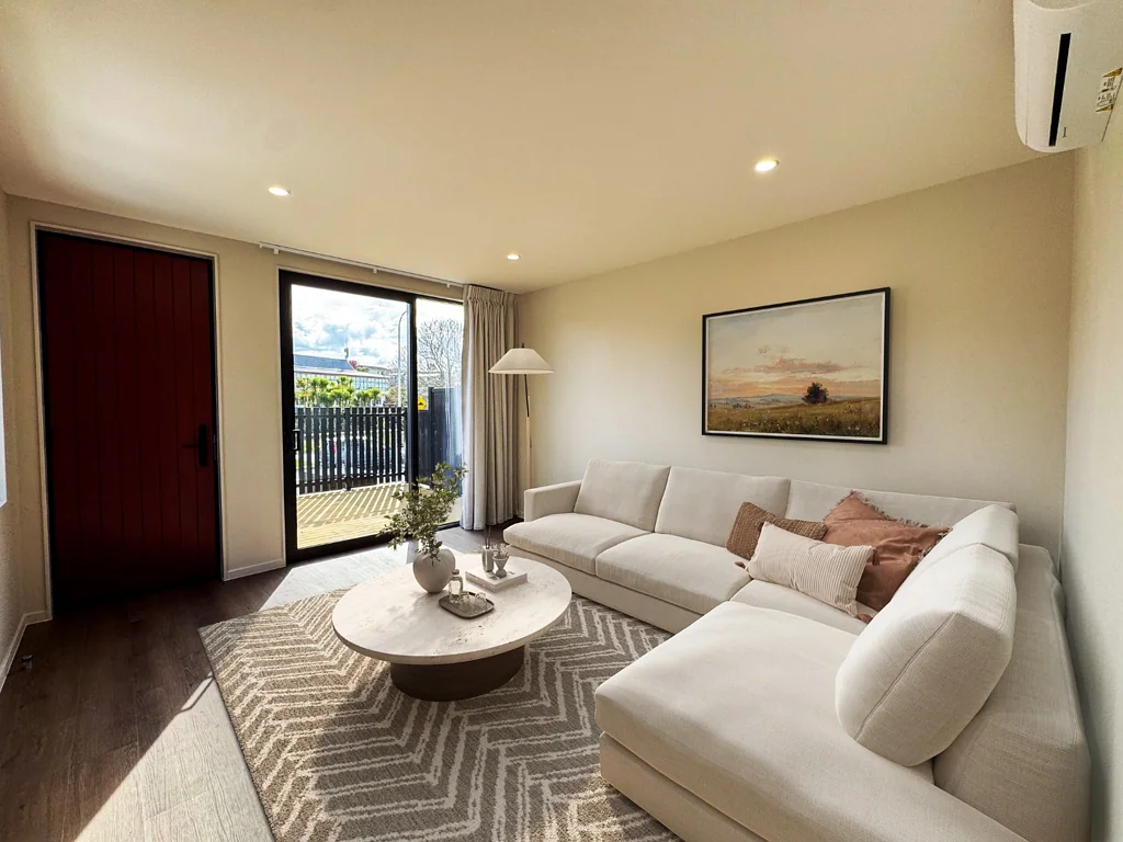 Brand new three bed in Mt Roskill.