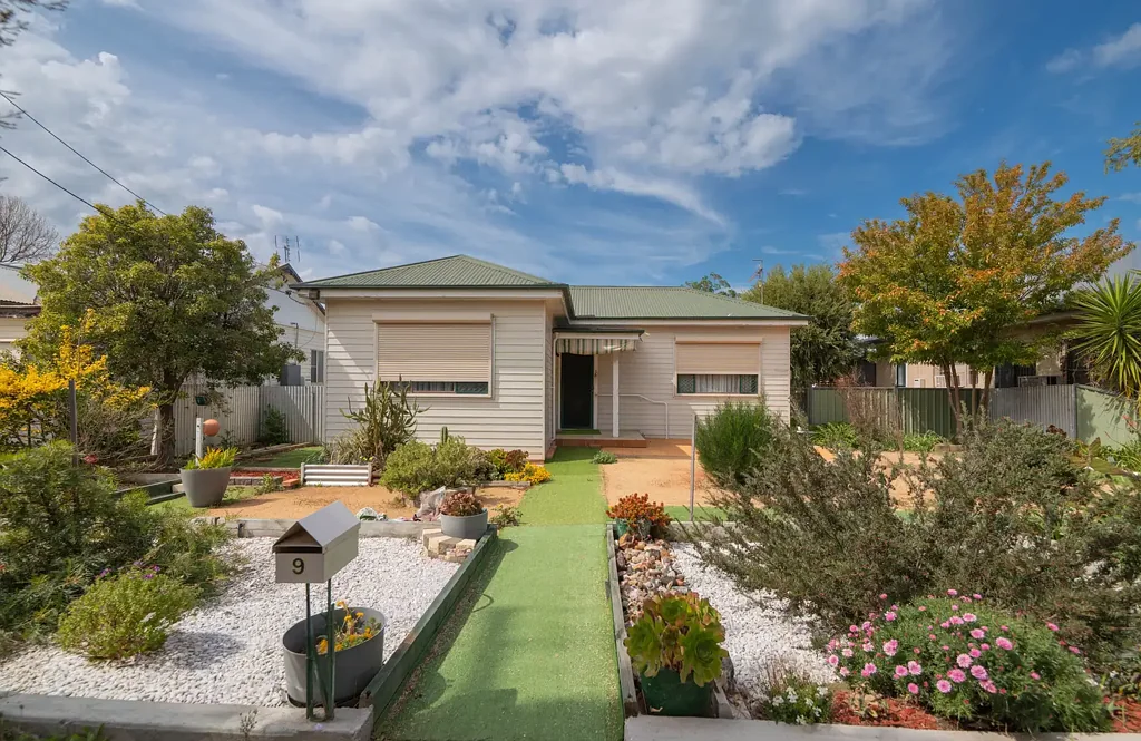 9 Pearce Street, Parkes, NSW 2870