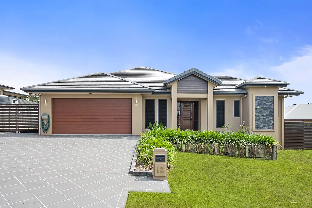 12 Genesta Court, Bushland Beach, QLD 4818