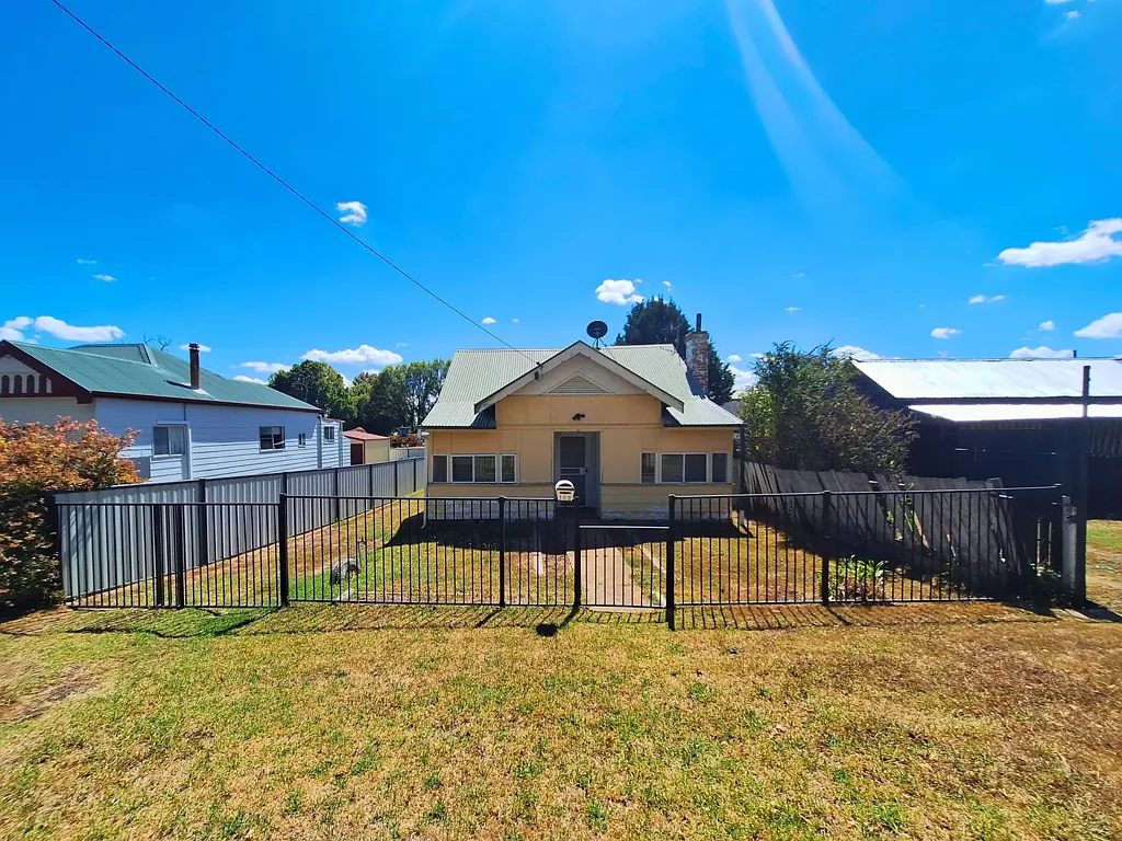 Glen Innes 3房  Walking Distance to Town