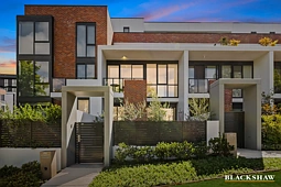 4/3 Stuart Street, Griffith