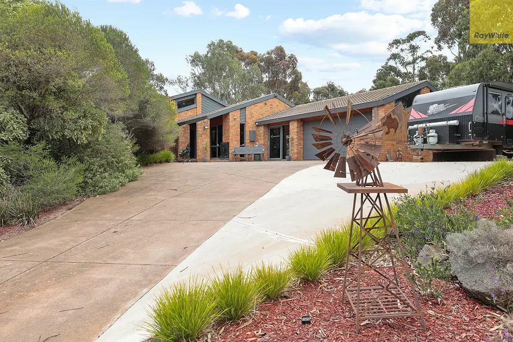 5 Bushby Court, Darley, VIC 3340