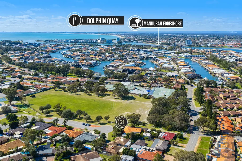 Halls Head 3 Bedroom Charming 3-Bedroom Home in a Convenient Halls Head Location