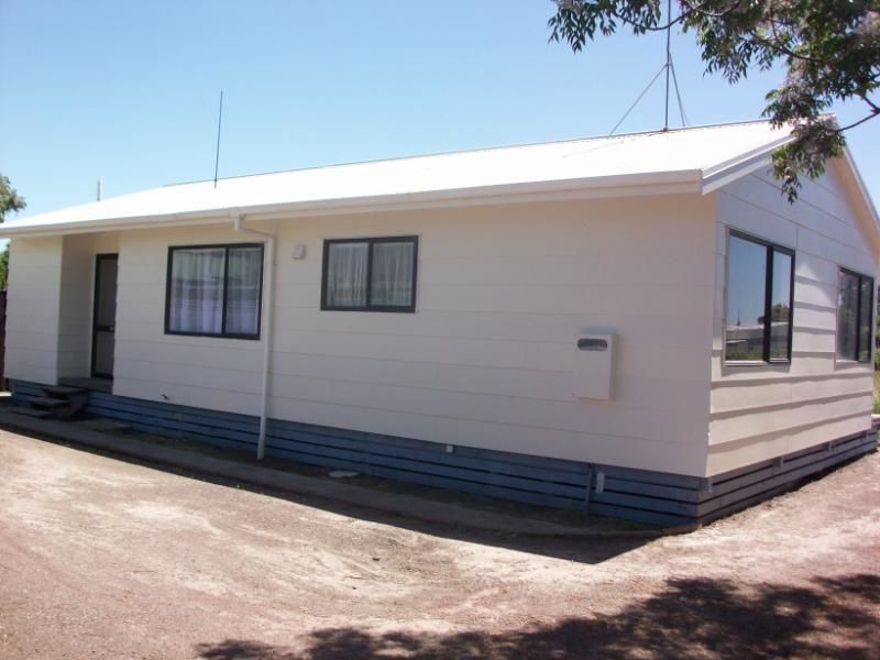 8b Titoki Place, Edgecumbe, Whakatane, 3 phòng ngủ, 1 phòng tắm