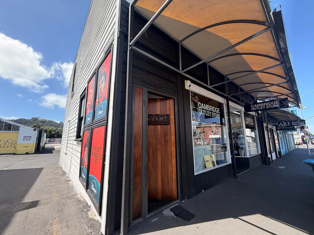 Mount Eden MOUNT EDEN OFFICE - EIGHT CAR PARKS