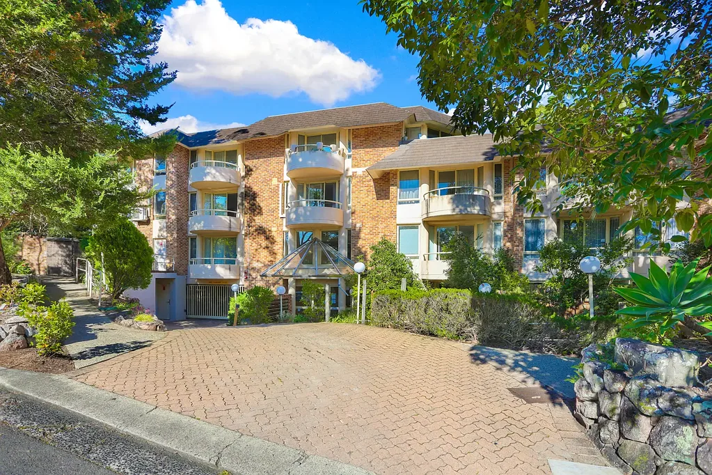 Wonderful Private Unit - Over 55's - Furnished