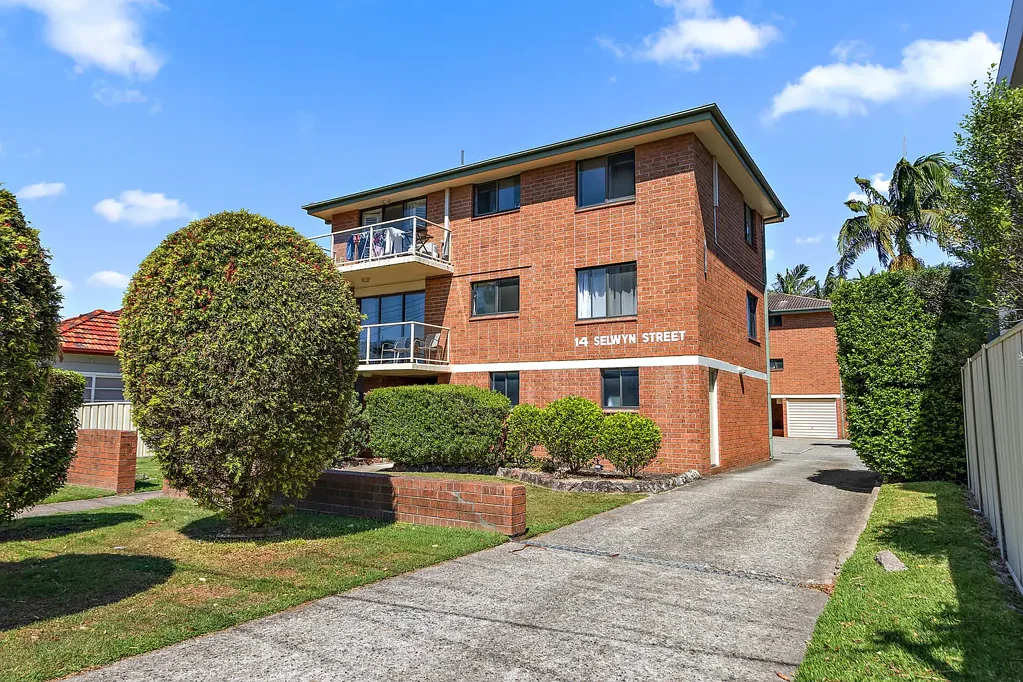 Modern Comfort in a Convenient Merewether Location