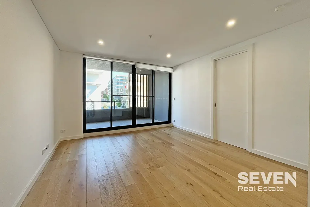 GOOD SIZED ONE BEDROOM MORDEN APARTMENT