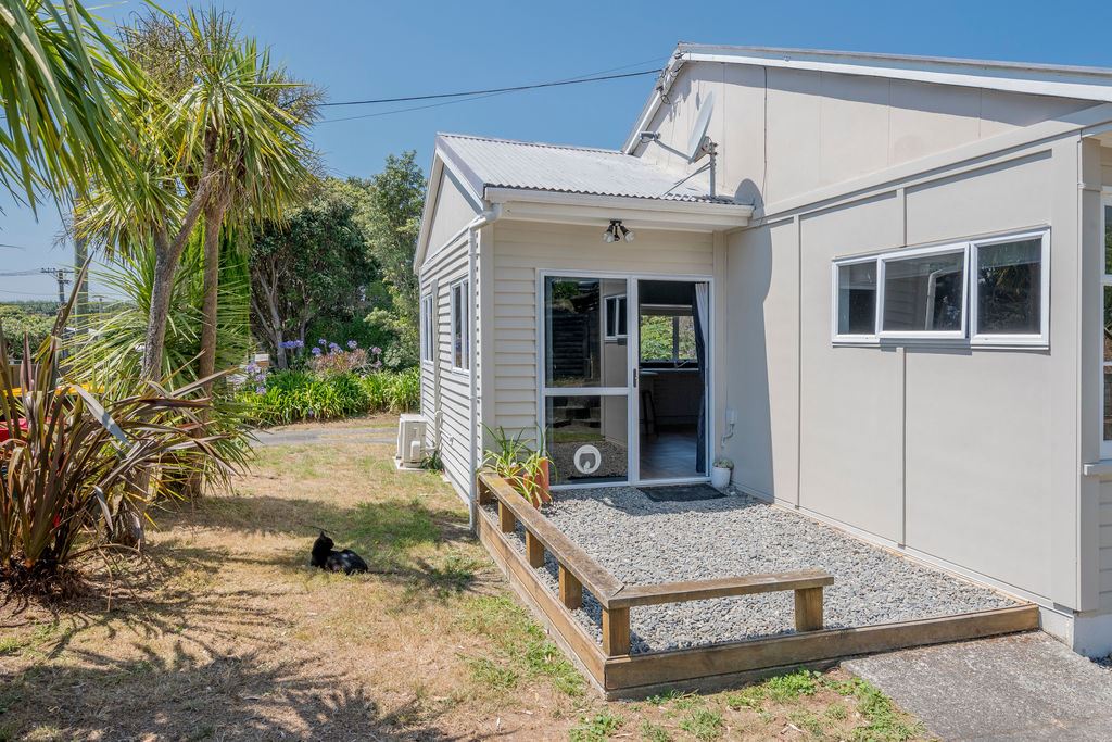 10 Atua Street, Waikanae Beach, Kapiti Coast, 2 Bedrooms, 1 Bathrooms