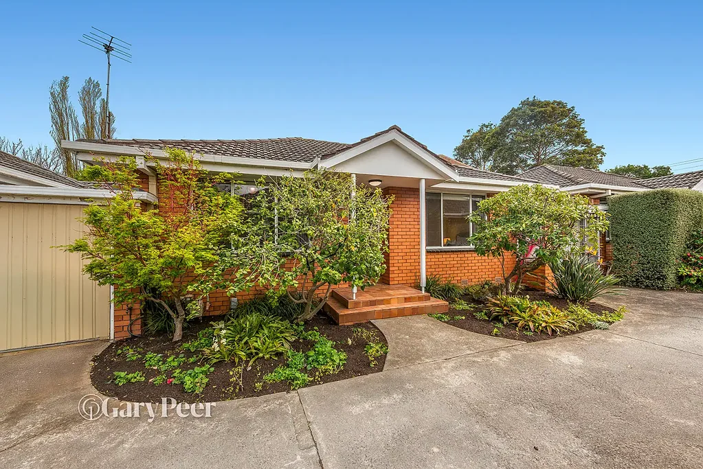 Caulfield 2 Slaapkamer Effortless living with courtyard charm