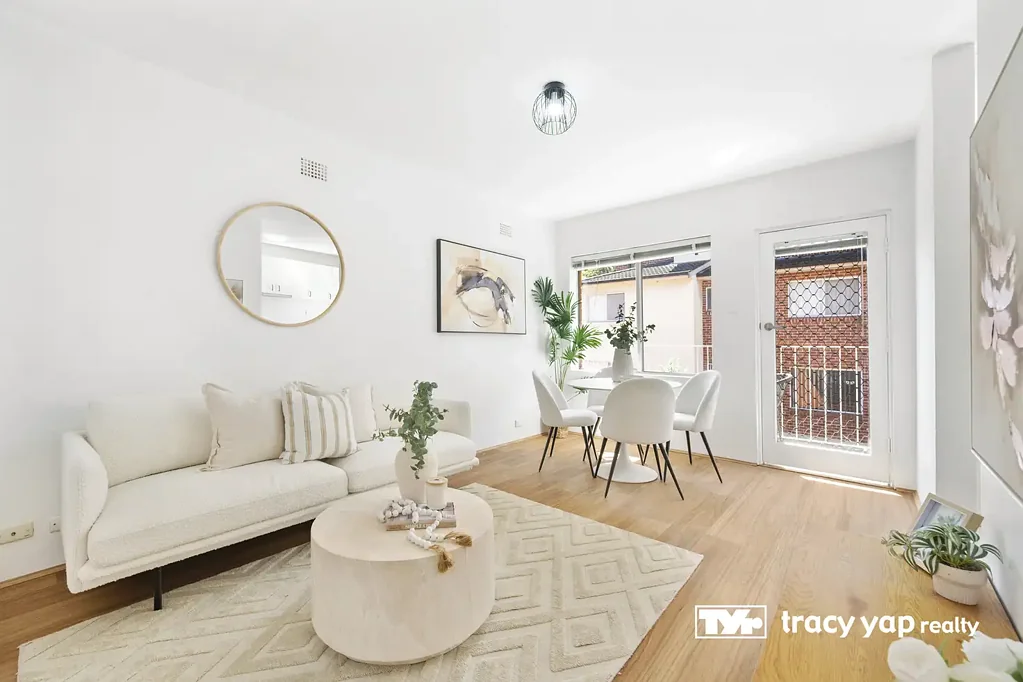 West Ryde 2房 带朝北阳台的宽敞两卧室住宅 Spacious Two-Bedroom Living with a North-Facing Balcony