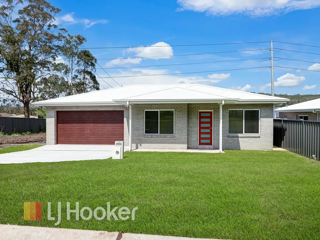 Modern Energy Efficient Home with Solar!