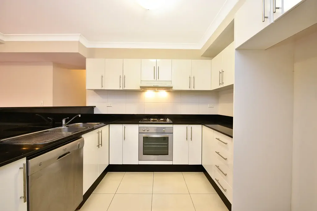Modern two bedroom apartment in a convenient setting