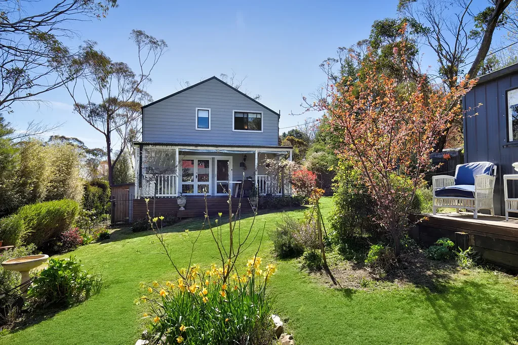 12 Grand View Road, Mount Victoria, NSW 2786
