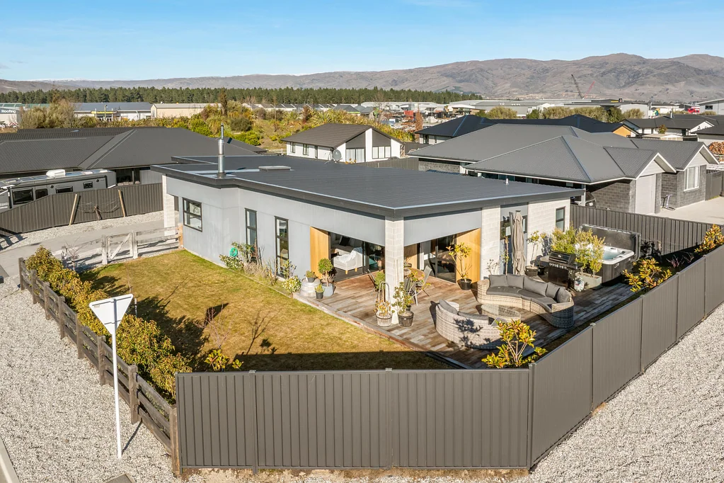 Cromwell 3 Slaapkamer Where Style Meets Outdoor Living