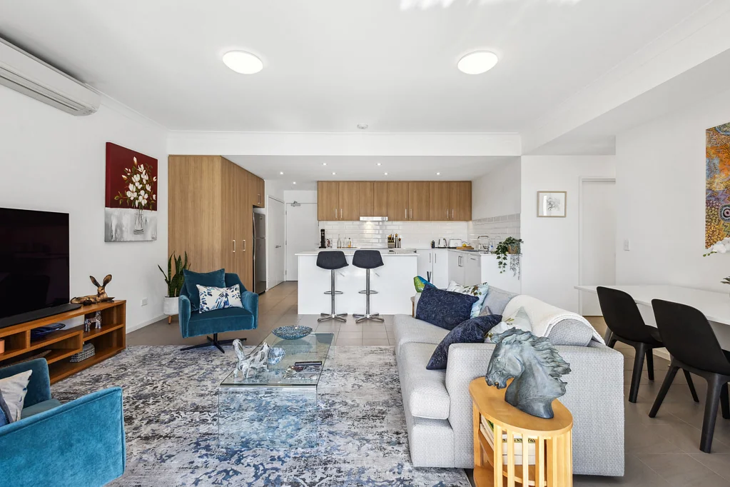 Modern Inner - City Living ..