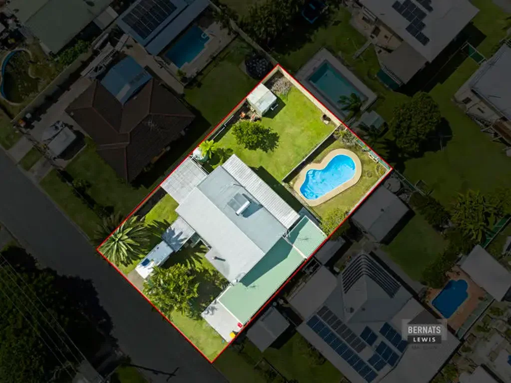 Beenleigh 3Habitaciones HIGHSET HOME WITH SWIMMING POOL & PLENTY OF CAR ACCOMMODATION!!!
