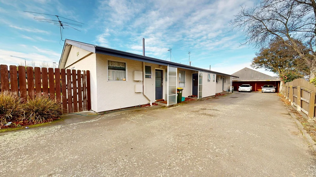Hampstead 5chambre Multi Unit Investment with Large Shed