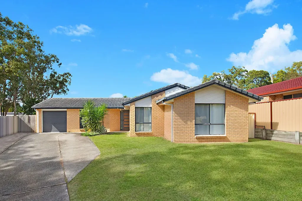 Boronia Heights 3ਬੈੱਡਰੂਮ LOOKING FOR OFFERS - SEE YOU AT THE OPEN HOME