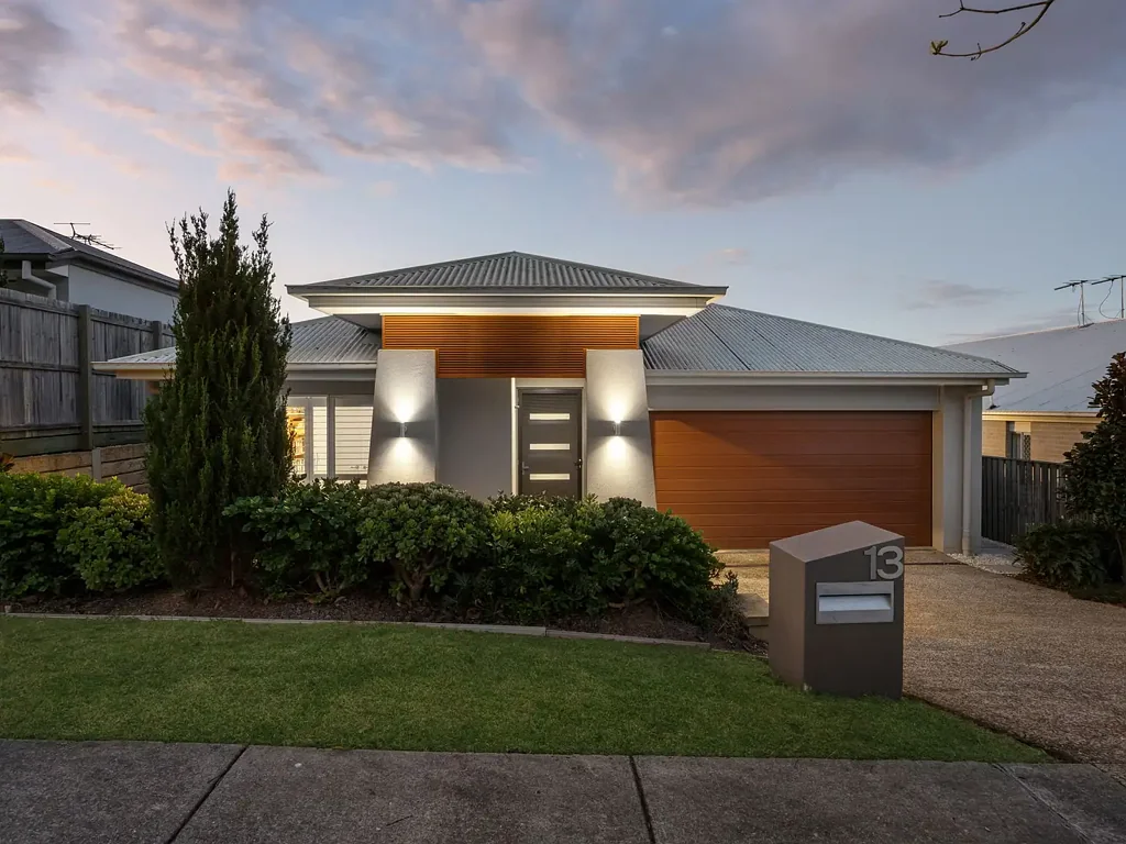 13 Thomas Court, Augustine Heights, QLD 4300