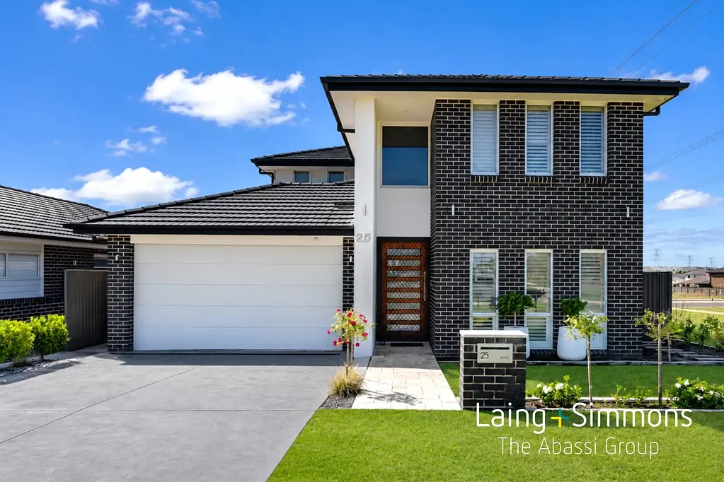Spectacular Ultra-Modern Family Home That You Have Been Waiting For!