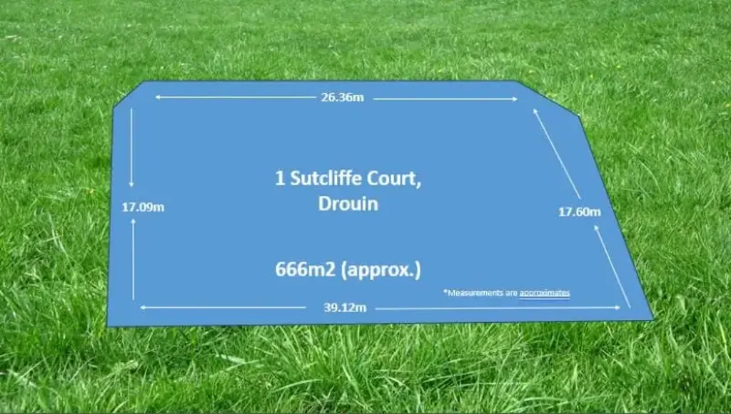 Drouin Central Convenience with Court-Side Tranquility