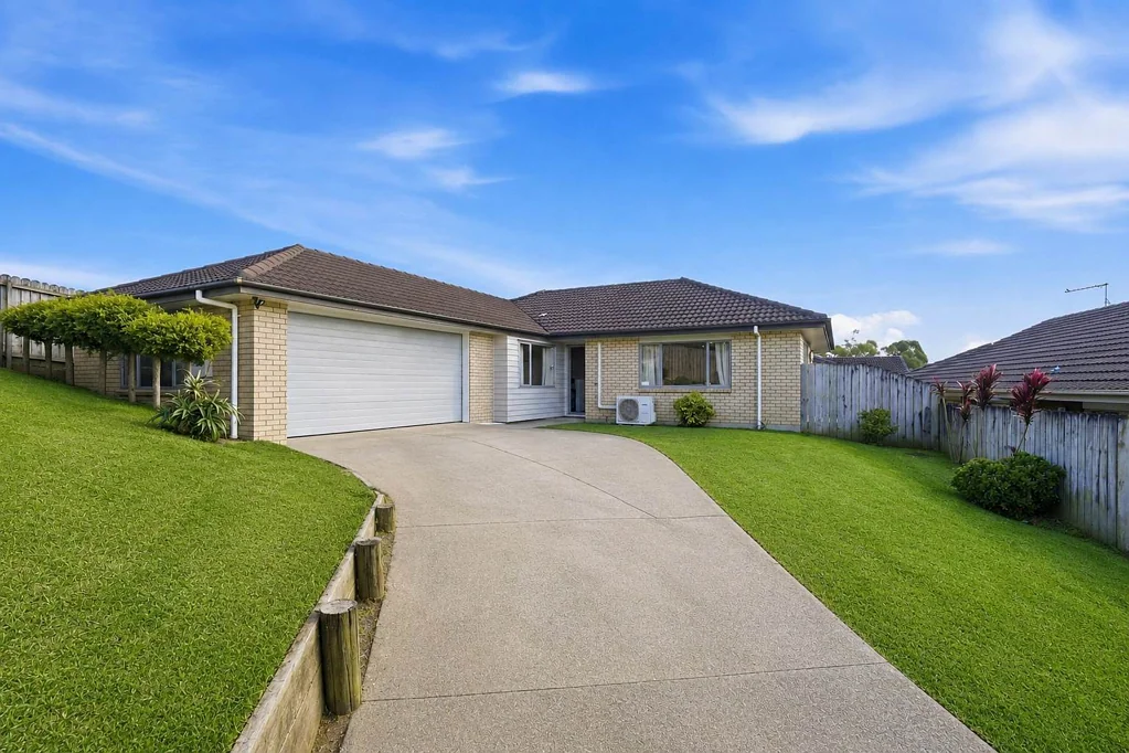 Papatoetoe 4房  Sun-Soaked Family Living on Freehold 468m²