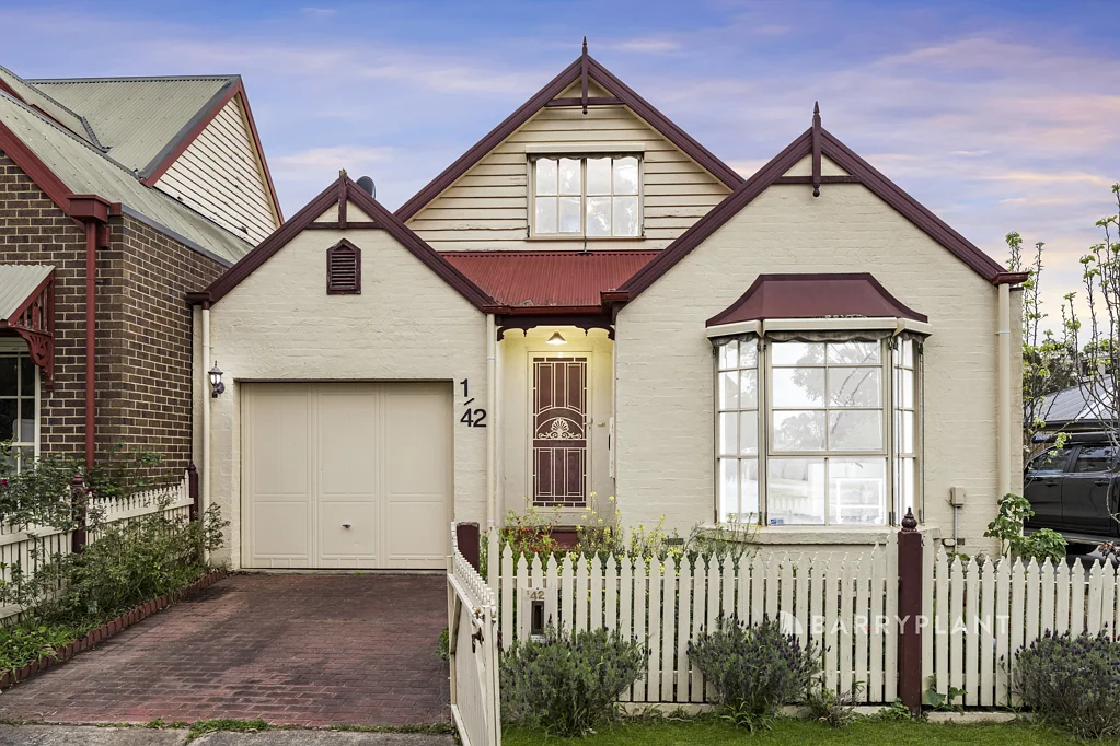 1/42 Sunnyside Drive, Berwick, VIC 3806