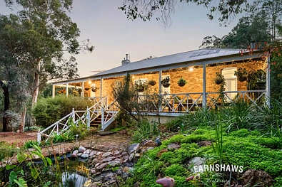 Glen Forrest 4房  A Family Home, A Local Landmark