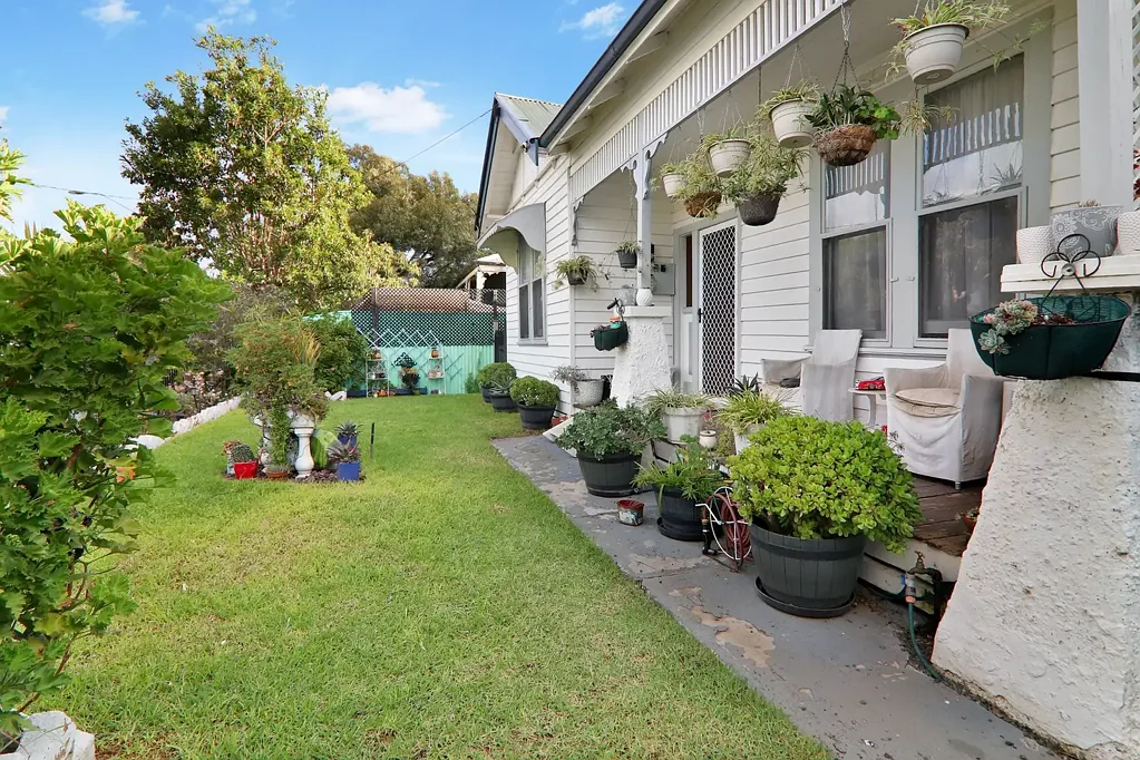 Jeparit 3 Bedroom Charming 3-Bedroom Home on a Spacious Block