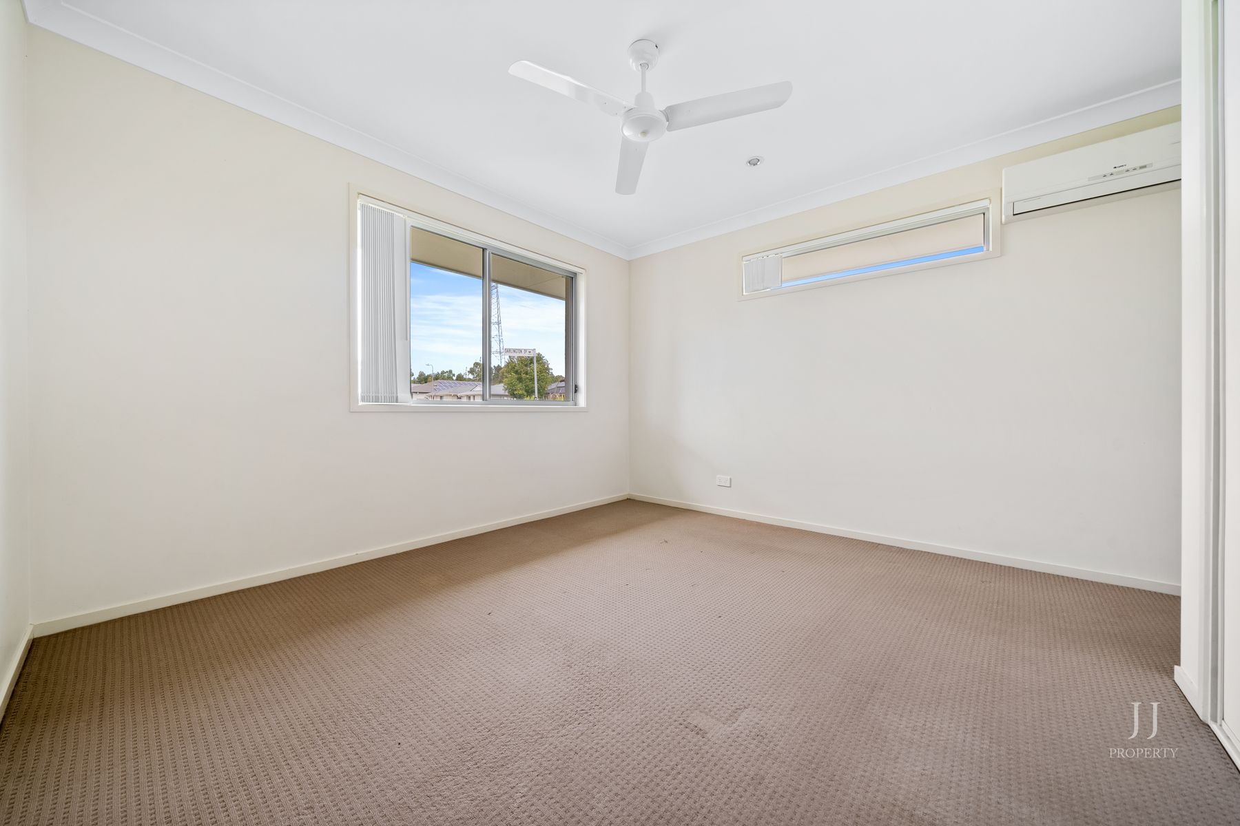 112 DARLINGTON DR, YARRABILBA QLD 4207, 0 habitaciones, 0 baños, House