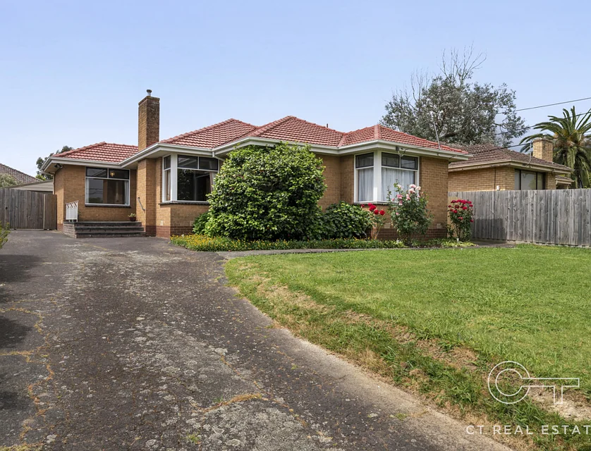 6 Pinnacle Avenue, Ferntree Gully, East Melbourne, 3 chambres, 1 salles de bain, House