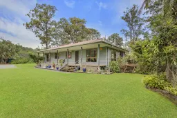 3 Railway Street, Johns River