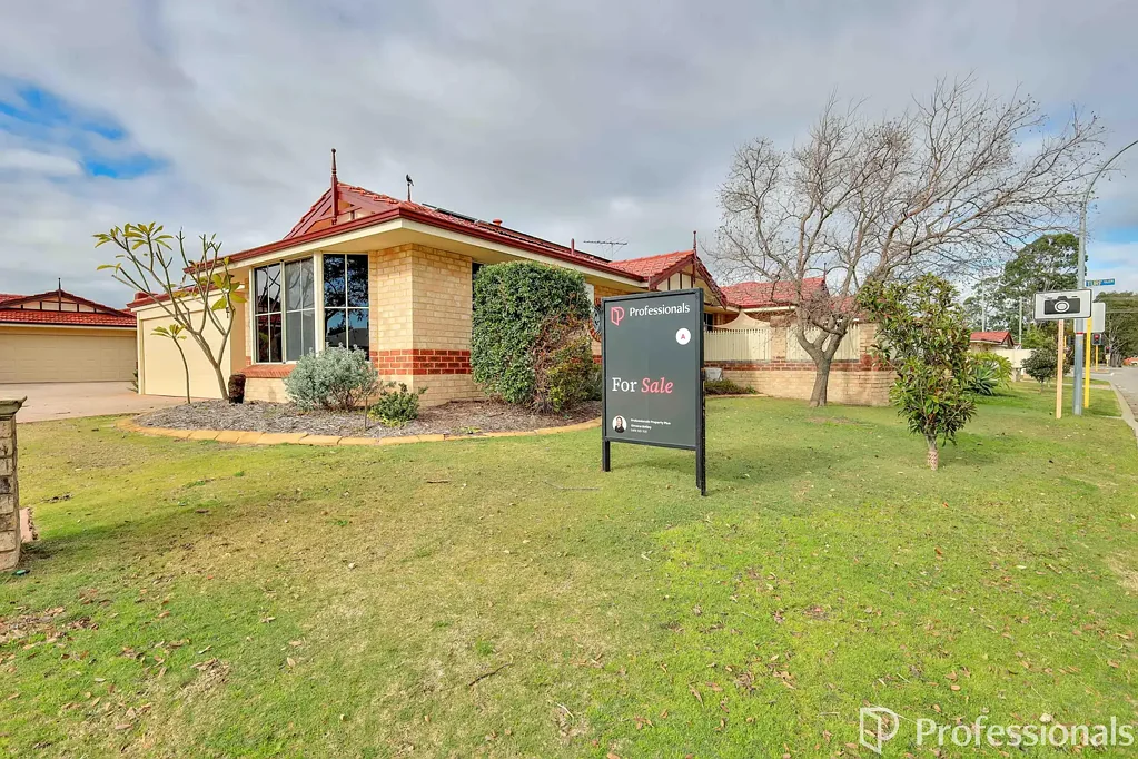182A Forest Lakes Drive, Thornlie, WA 6108