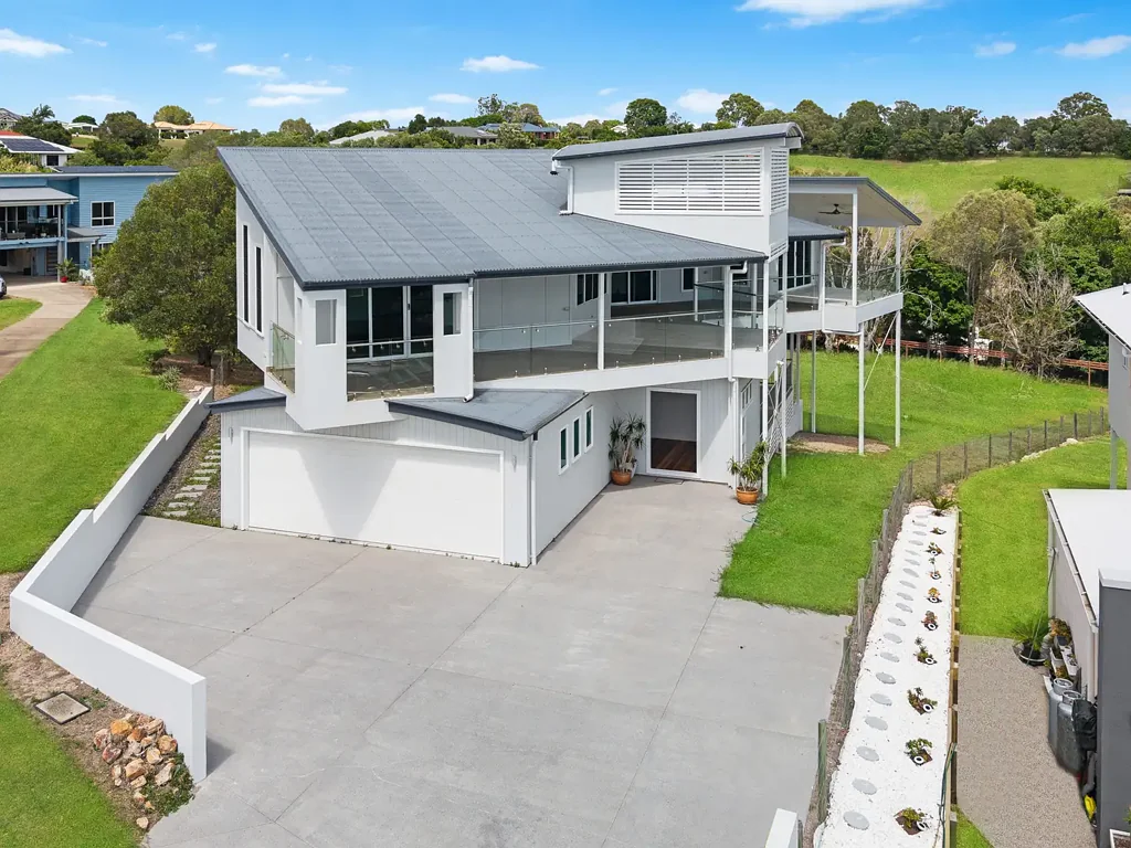 Premium Coastal Living with Uninterrupted Outlooks