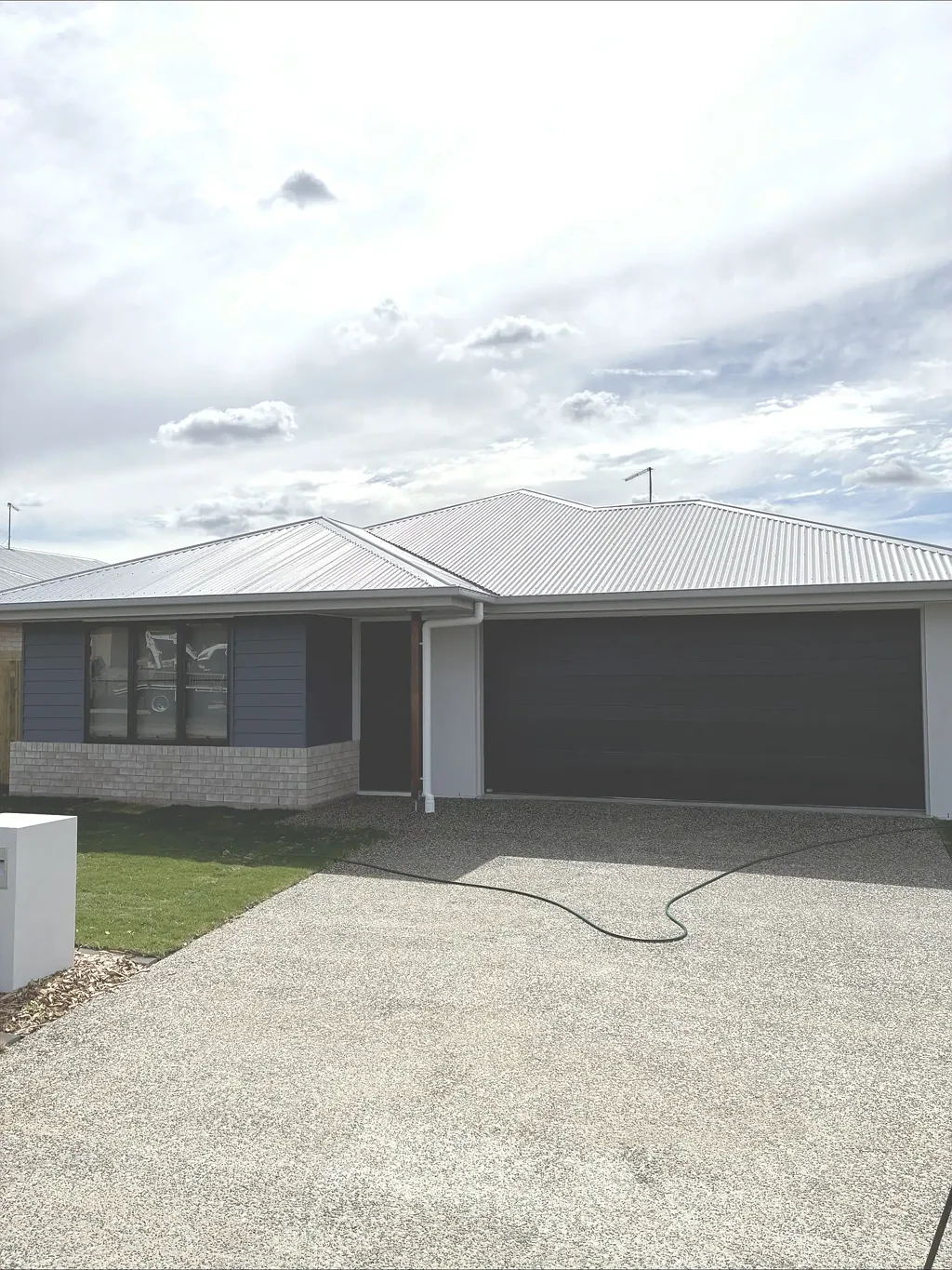 Spacious Brand-New 4-Bedroom, 2-Bathroom House