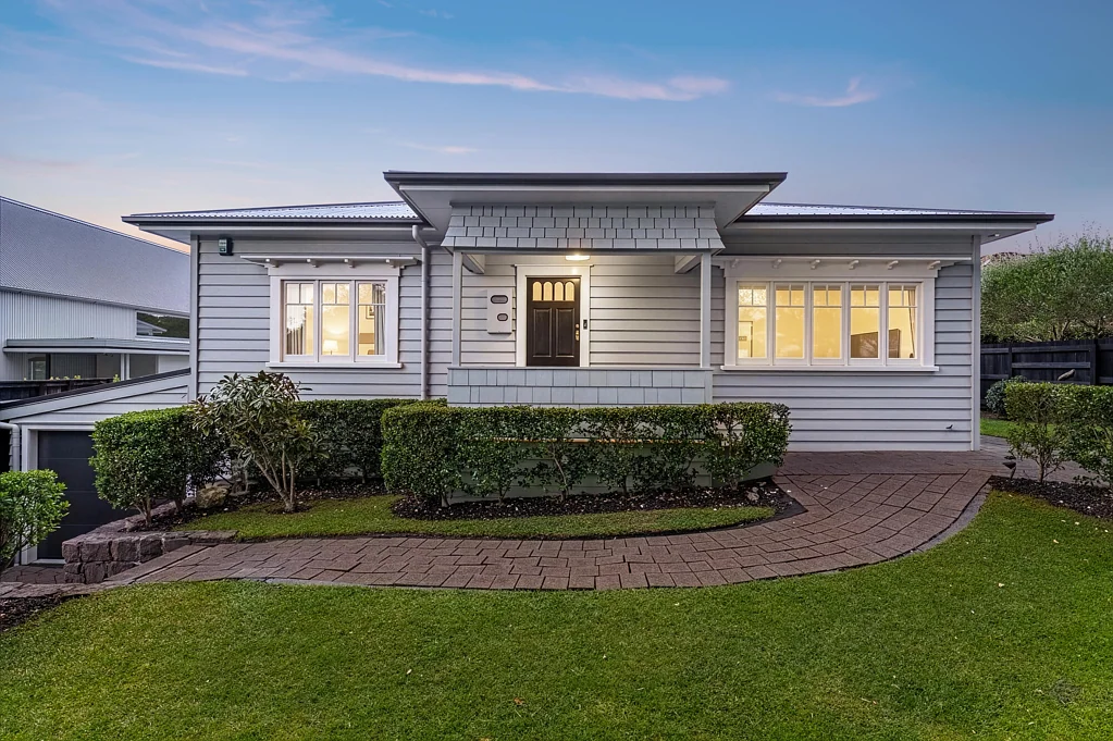 Remuera 4房  Vendors have purchased! Asking price $2,875,000